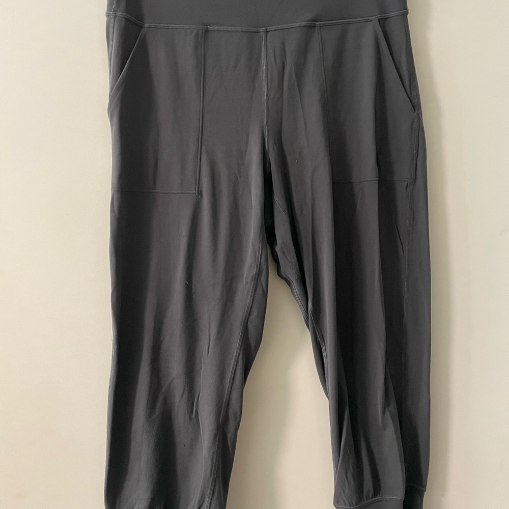 Lululemon Dark Gray Cropped High-Rise Joggers- gently used
